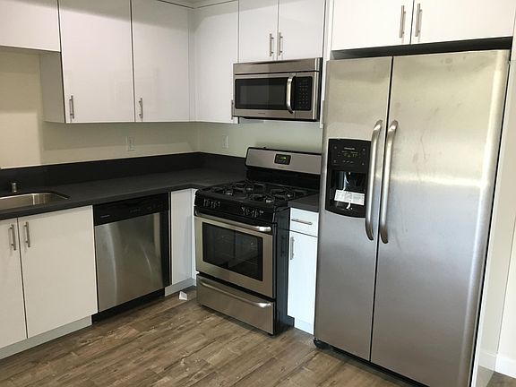 2nd image of 4504 Colbath Ave #201301401