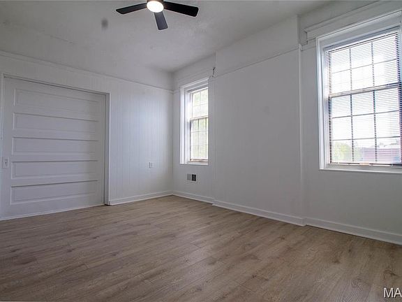 4th image of 2214 Cherokee St Floor 2