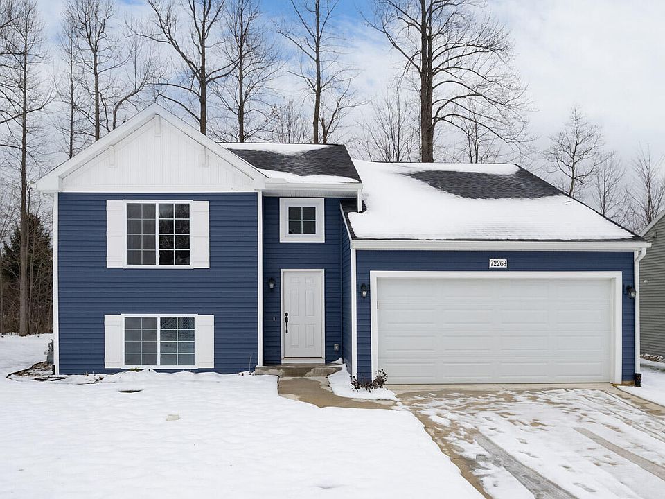 1st image of 72268 Beacon Ct