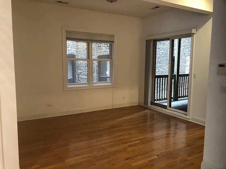915 W Dakin St — Photo 41