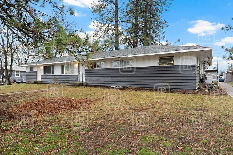 Studio, 1.0 bath, 550 sqft, $950 — Photo 2