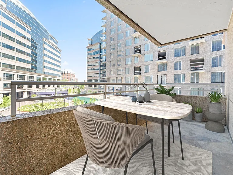 Bethesda Place — Photo 6