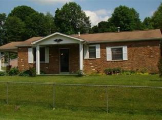 920 Bland St, Pulaski, VA 24301