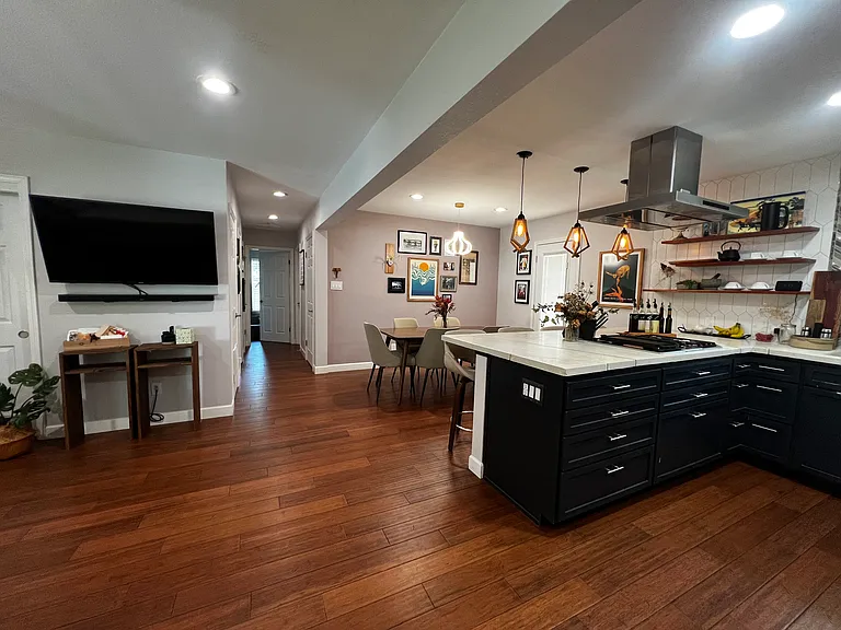5305 Cloverdale Ln — Photo 10
