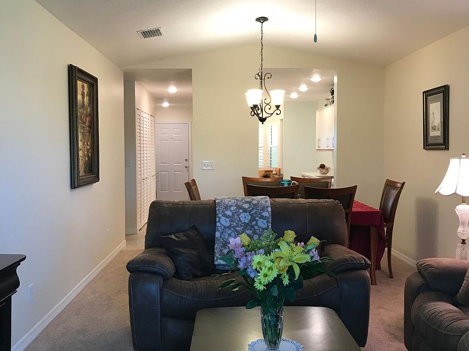 1st image of 215 Grove Isle Cir #215