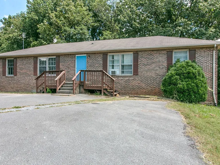Bennett Dr - 103 — Photo 1