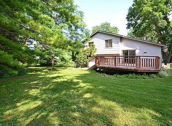 4th image of 1950 County Road D W