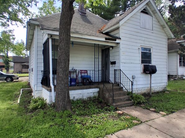 303 W Sycamore St
