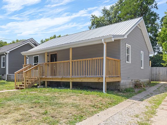3rd image of 104 Bermuda Ave
