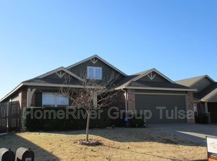 2221 E Fargo St, Broken Arrow, OK 74012