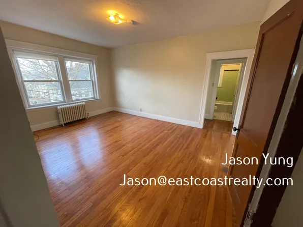 13 Gardner St #12, Allston, MA 02134