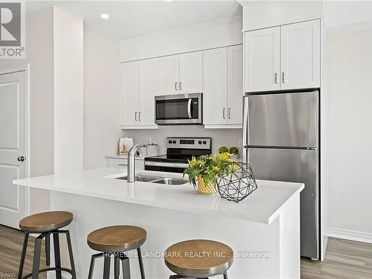 7129 Parsa St — Photo 7