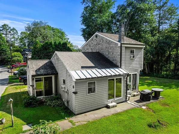 76 Pine Tree Dr, South Hamilton, MA 01982