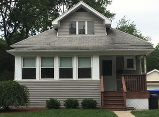 12746 Elm St, Blue Island, IL 60406