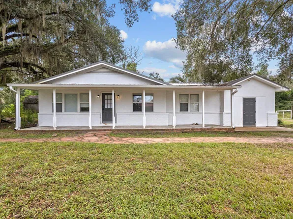 181 E Center St, Perry, FL 32348