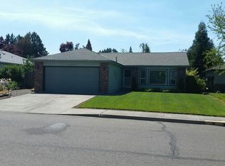 1341 Heather Ln, Central Pt, OR 97502