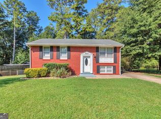6671 Pelican Ct, Riverdale, GA 30274