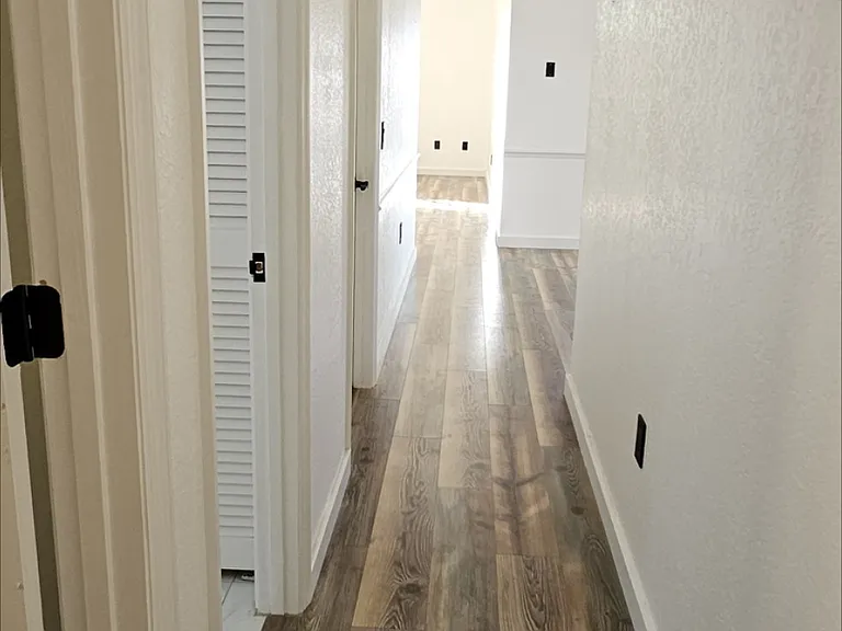 460 Rotonda Cir — Photo 23