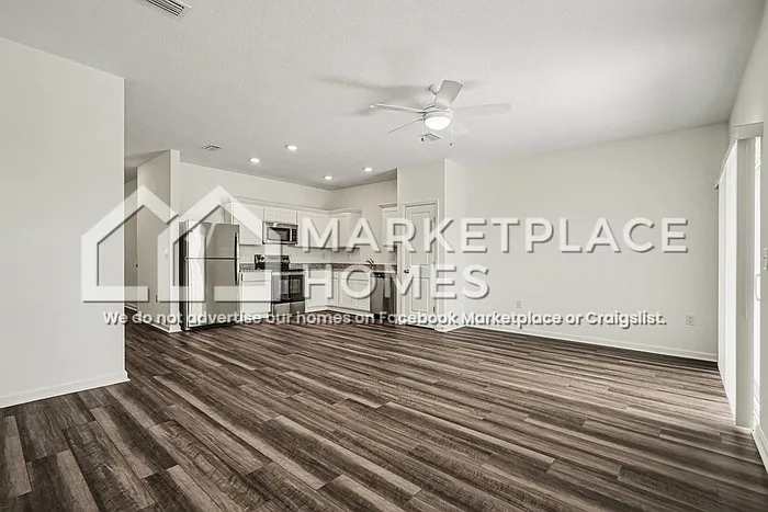 11898 Sylvia St — Photo 11
