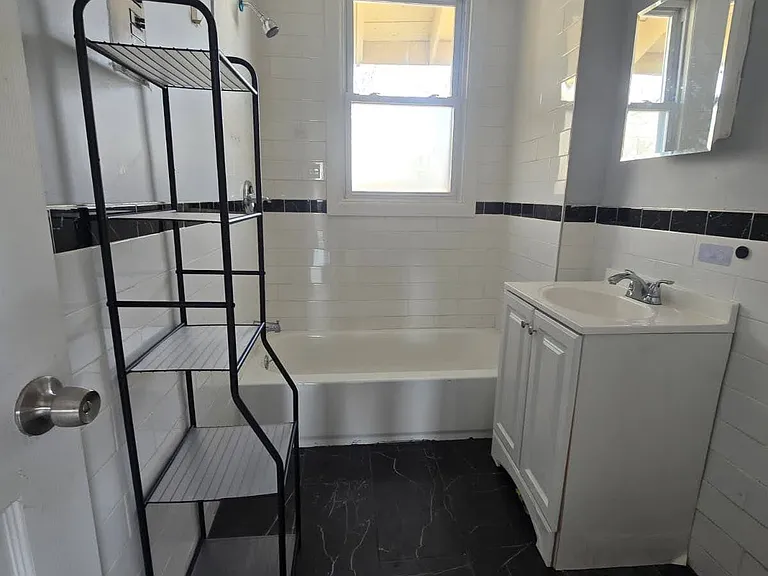 267 Goldsmith Ave #3 — Photo 4