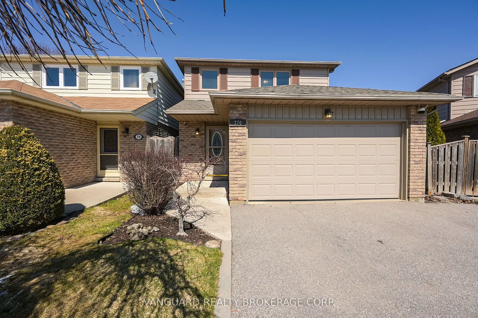 376 Britannia Ave N photo 1