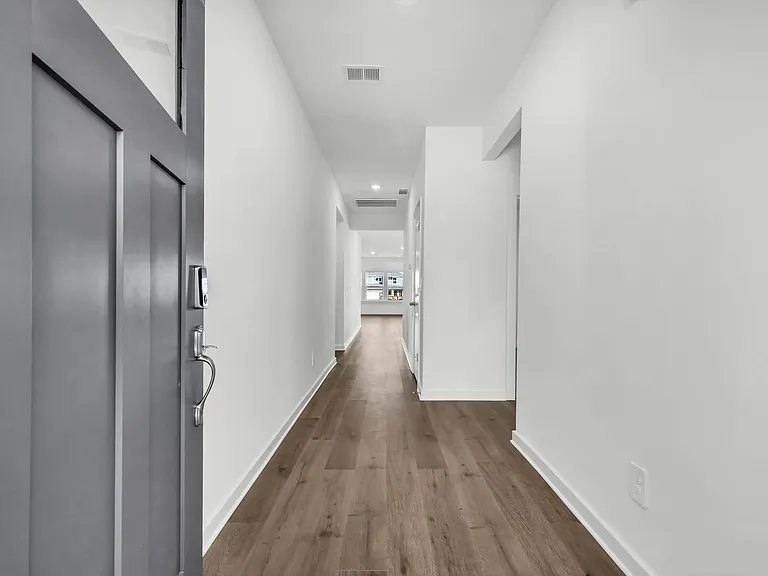2356 Woodmeadow Dr — Photo 4