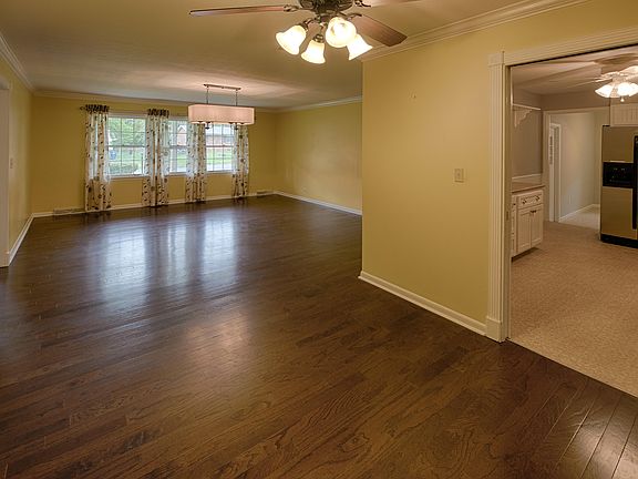 5th image of 8808 Leyton Dr