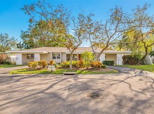 100 Bay Point Dr NE, Saint Petersburg, FL 33704