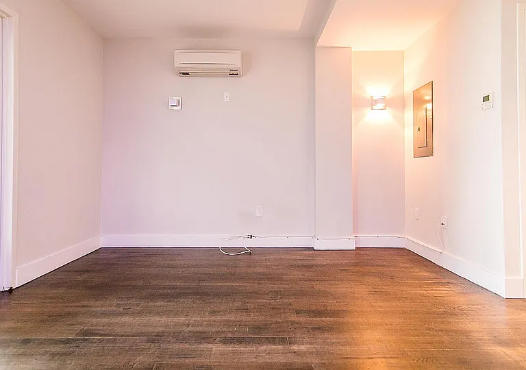 167 Graham Ave #2N — Photo 13