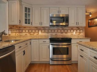 42 Colvintown Rd, Coventry, RI 02816