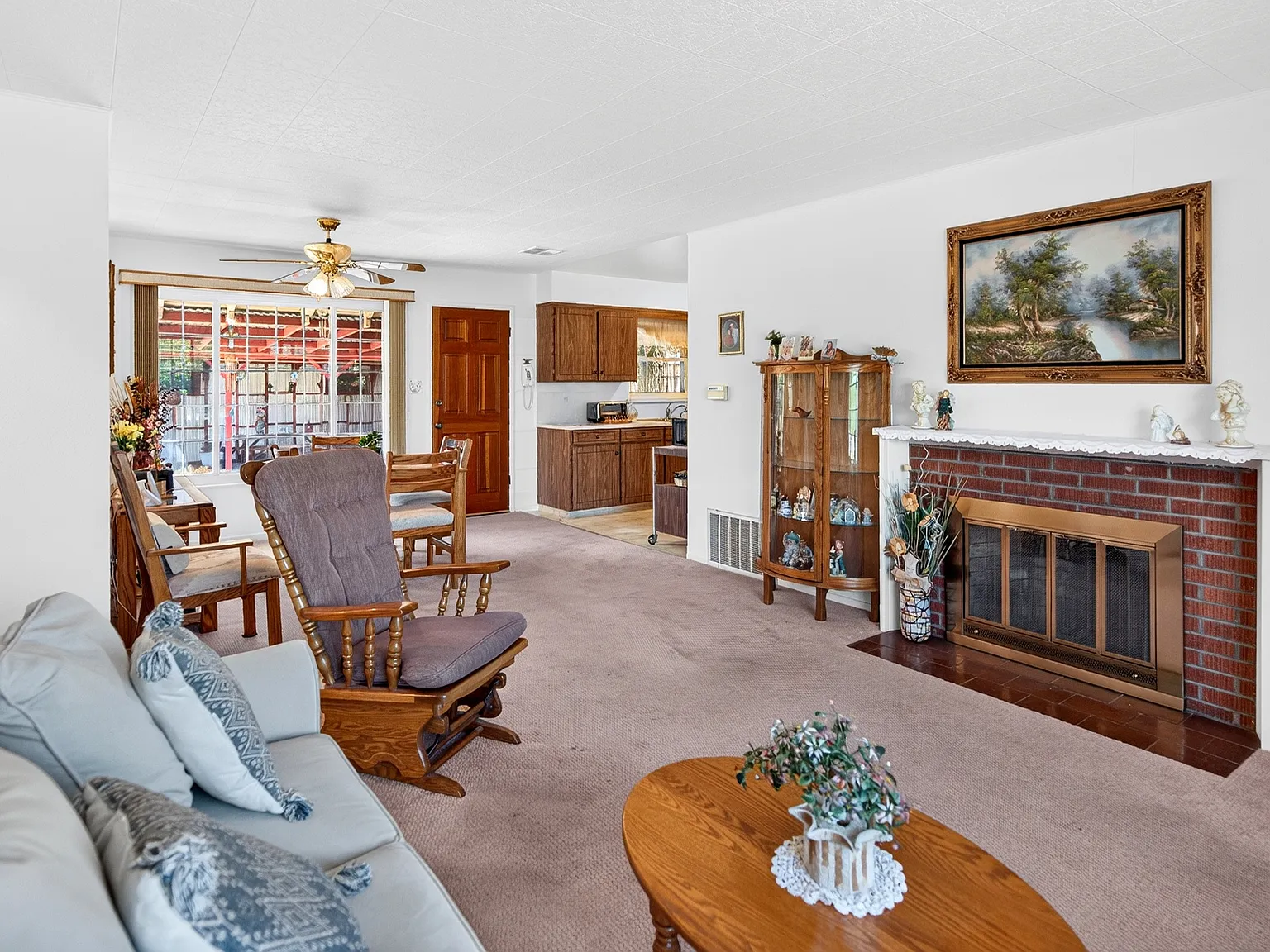 2 bed, 854 sqft, $4,500 — Photo 3
