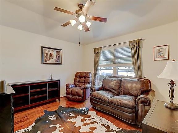 4th image of 3823 White Summit Ln