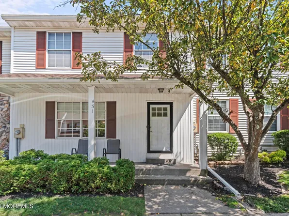 431 Rose Court, Lakewood, NJ 08701