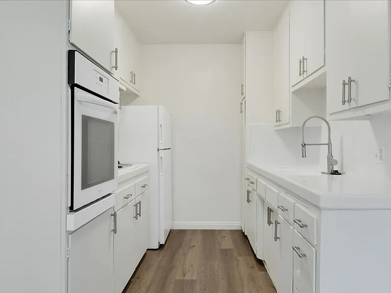1831 Federal Ave #15 — Photo 5