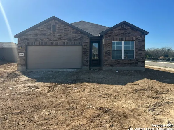 9915 Mesquite Tree Lane, Schertz, TX 78108