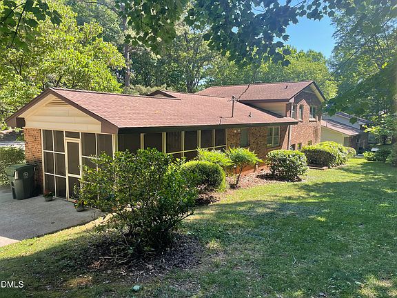 5th image of 400 Briarcliff Ln