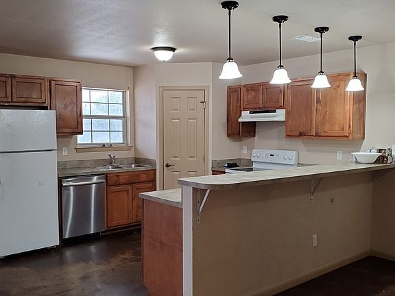 2nd image of 408 Jennings Blvd