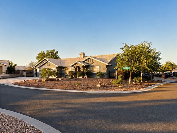 3rd image of 4112 S Cassidy Court