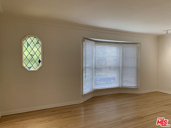 2nd image of 1042 S Bedford St