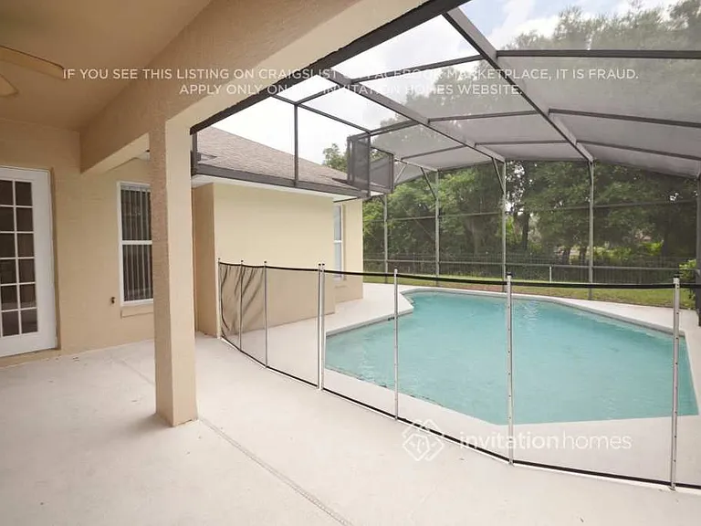726 Lakeworth Cir — Photo 11