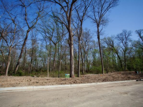 16617 Noble St, Lowell, IN 46356