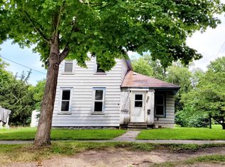 465 Harvey St, Constantine, MI 49042