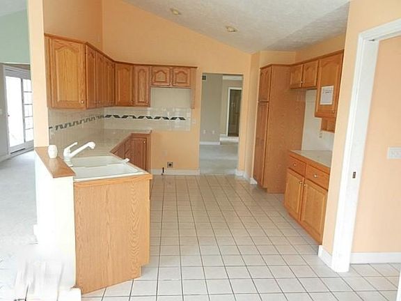 5th image of 3945 Westside Dr