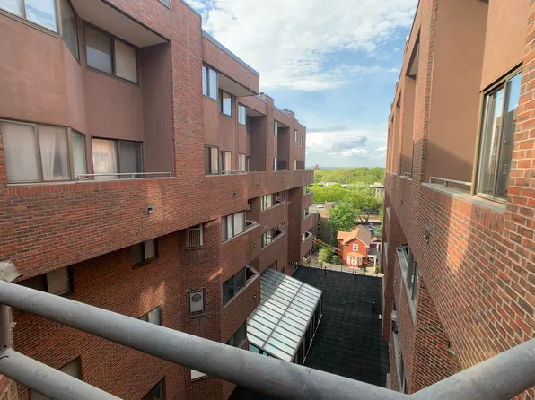 147 Kelton Street #715