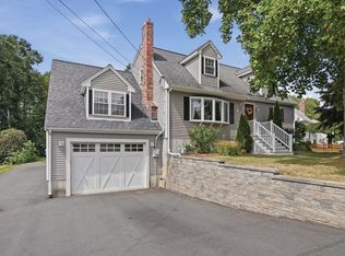 17 Dartmouth Dr, Milford, MA 01757