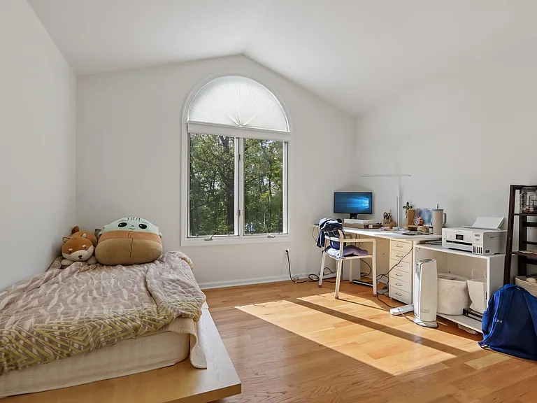 79 Lakeview Dr — Photo 22
