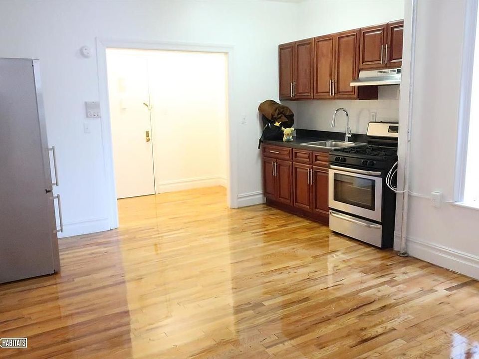 1st image of 690 Rogers Ave