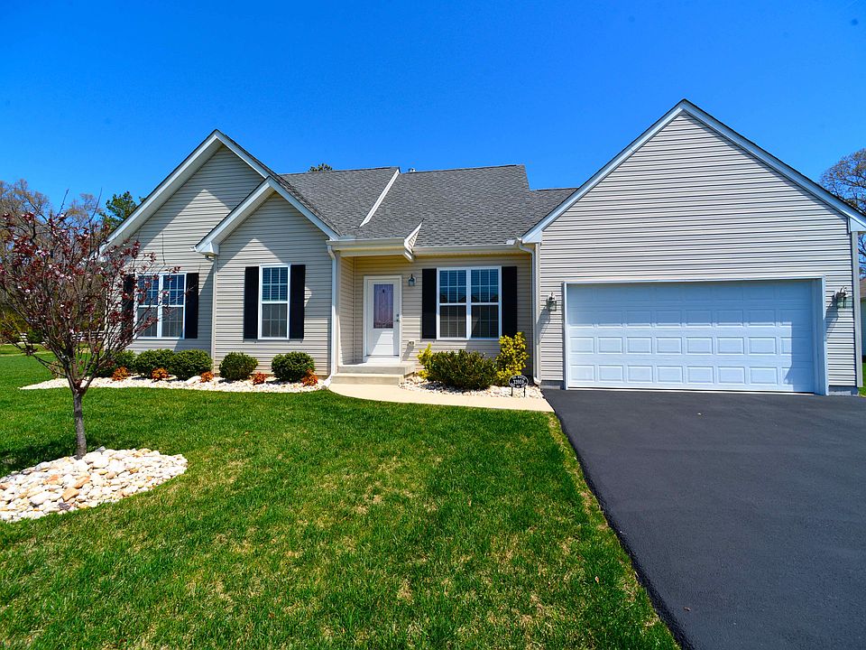 1st image of 33959 Sand Bay Dr