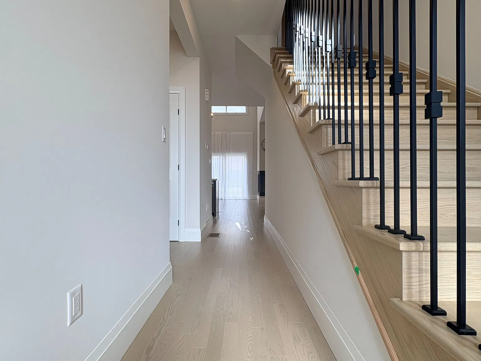 3 bed, $2,980 — Photo 3