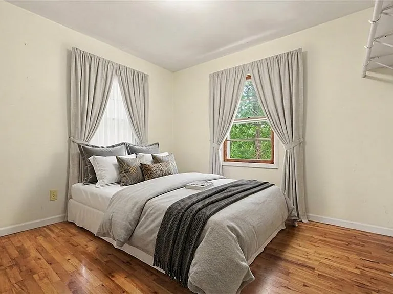 3944 Fairburn Rd — Photo 11